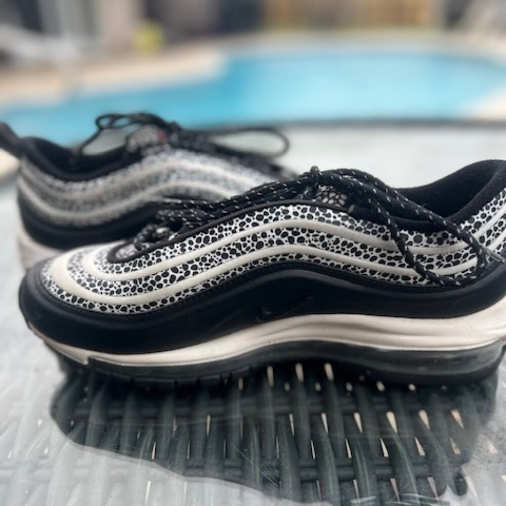 Nike Women's Air Max 97 Size 9